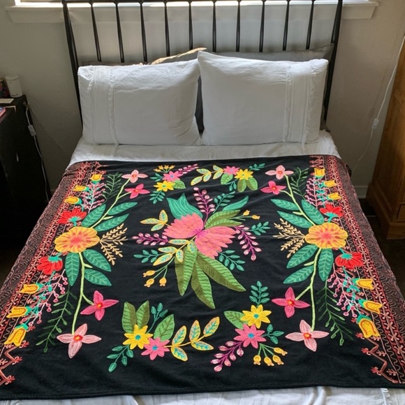 Karma Living velvet embroidered throw - Picture 1 of 7